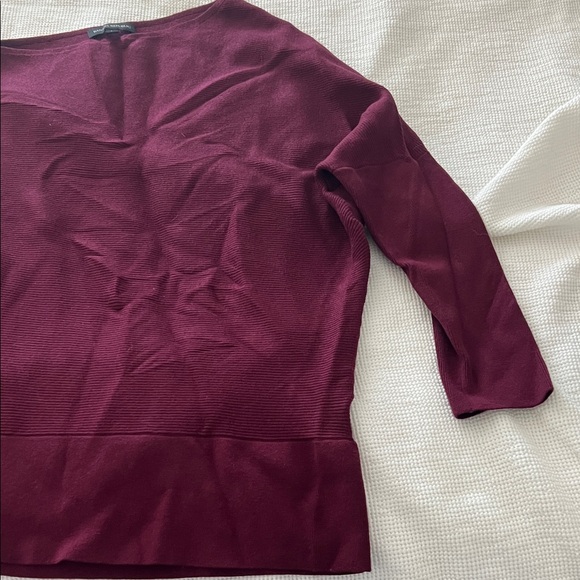 Banana Republic Deep Red Knit Top -size Large - Picture 3 of 4